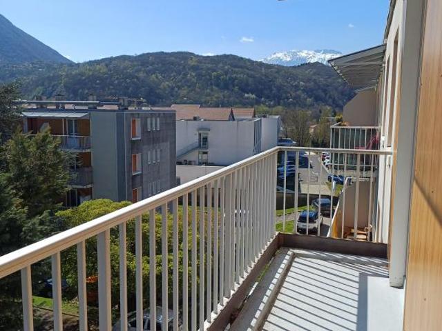 Location Appartement à VIZILLE