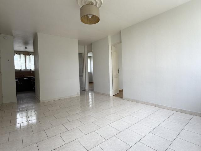 Location Appartement Allée Andy Warhol, Tours