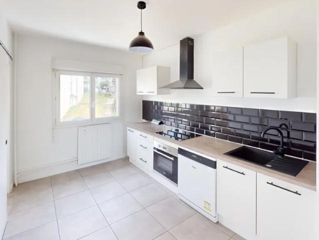 Location Appartement Allée Darius Milhaud, Saint Étienne