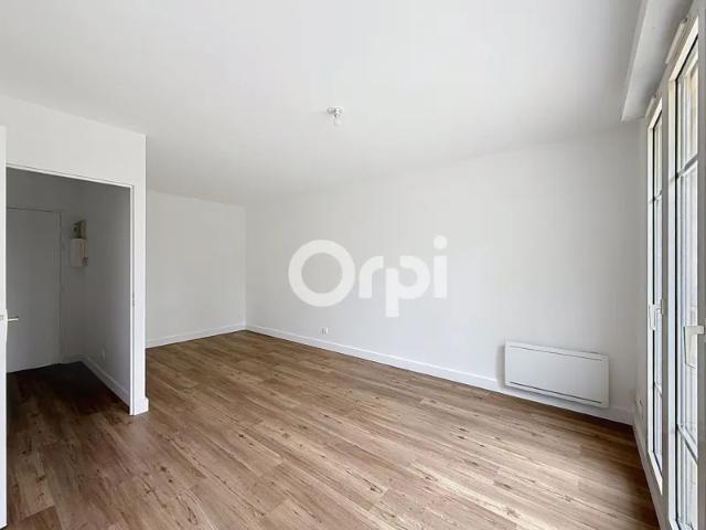 Location Appartement Allée de la Chapelle, Clamart