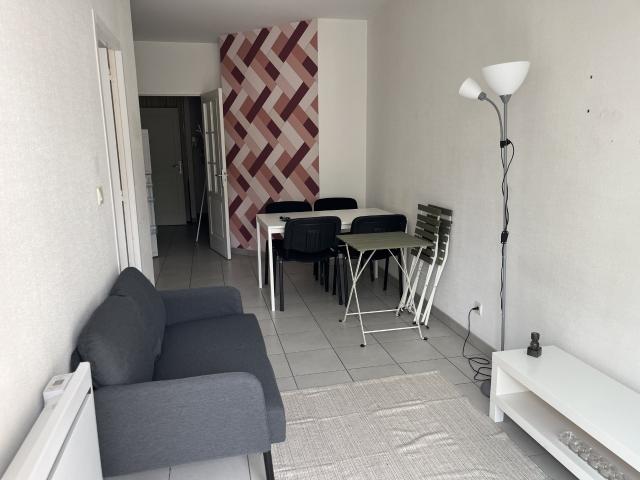 Location Appartement Allée de l'Amour Maternel, Reims