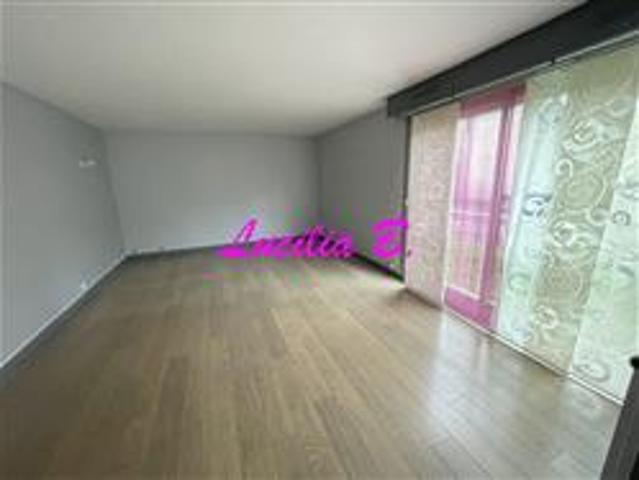 Location Appartement Parvis de la Gare, Tours