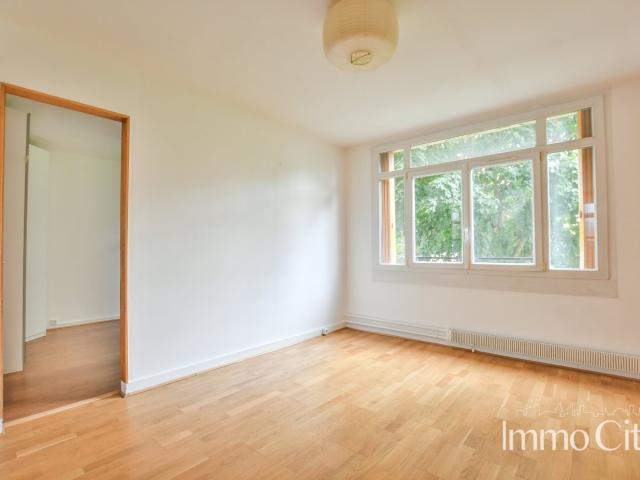 Location Appartement Allée des Dahlias, Châtillon