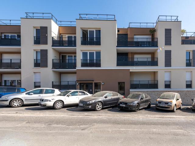 Location Appartement Allée des Framboisiers, La Ville du Bois