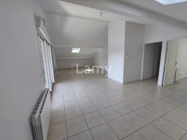 Location Appartement Allée du Ruisseau du Pont de Pierre, Bayonne