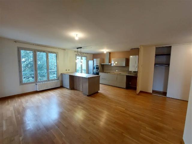 Location Appartement Allée Hélène de Montgeroult, Saint Germain au Mont d'Or