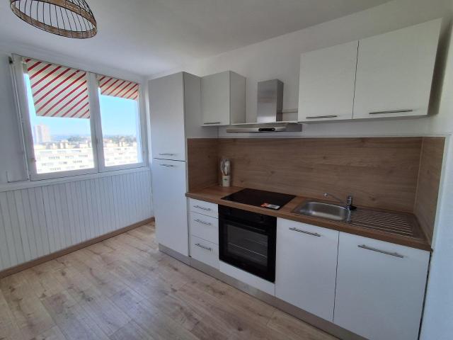 Location Appartement Allée Honoré Daumier, Saint Étienne