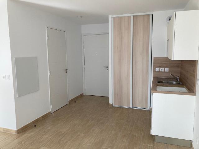 Location Appartement Allée Johny Halliday, Marseille