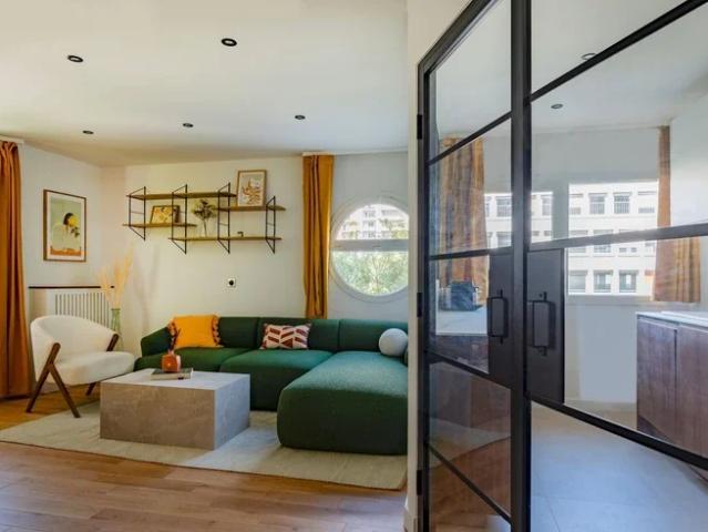Location Appartement Allée Le Titien, Courbevoie