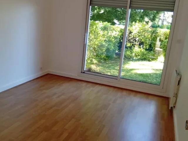 Location Appartement Allée Le Nôtre / Mortemets, Versailles