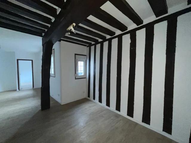 Location Appartement Allée Robert de Flocques, Évreux