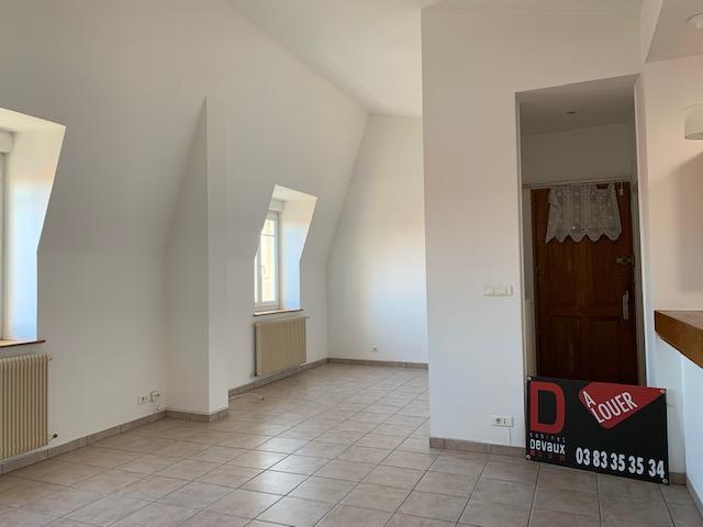 location appartement ancien 70 m² nancy 54000