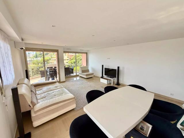 Location Appartement Ancien Chemin de la Lanterne, Nice