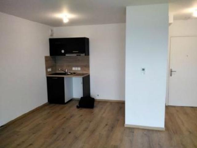 location appartement angers 2 pièces 45 m2 maine et loire 49100 694 € / mois