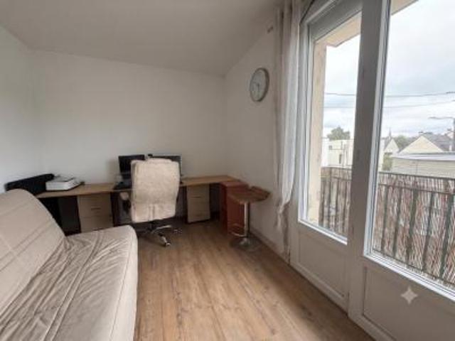 location appartement angers 4 pièces 82 m2 maine et loire 49000 950 € / mois