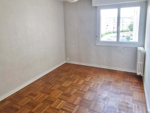 Location appartement Angers 5 pièces 106.65m² 900€ | LA MAISON ANGEVINE