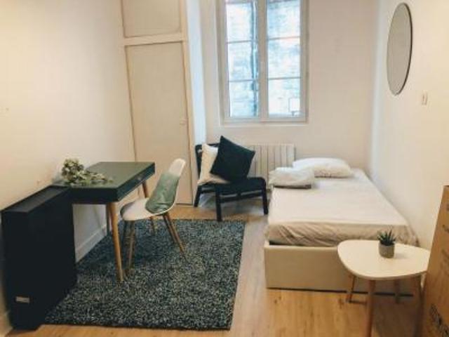 location appartement angouleme 1 pièce 16 m2 charente 16000 434 € / mois