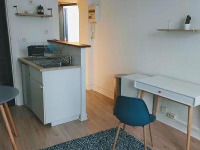 location appartement angouleme 1 pièce 18 m2 charente 16000 504 € / mois