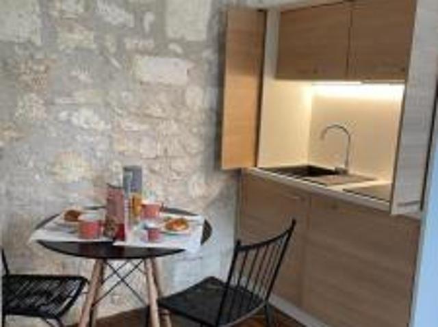 location appartement angouleme 1 pièce 23 m2 charente 16000 485 € / mois