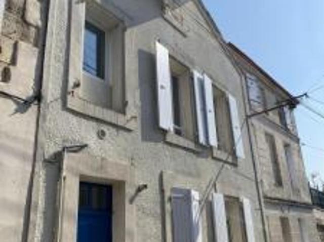 location appartement angouleme 2 pièces 27 m2 charente 16000 540 € / mois