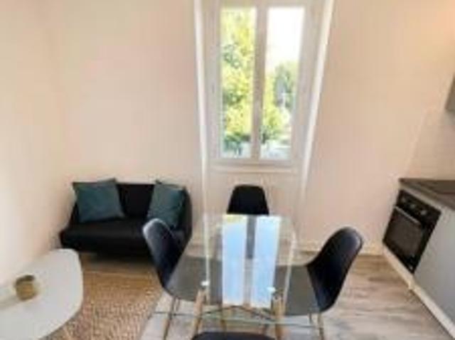 location appartement angouleme 2 pièces 27 m2 charente 16000 579 € / mois