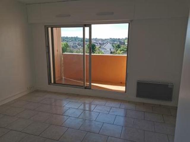 location appartement arpajon 1 pièce 21 m2 essonne 91290 620 € / mois