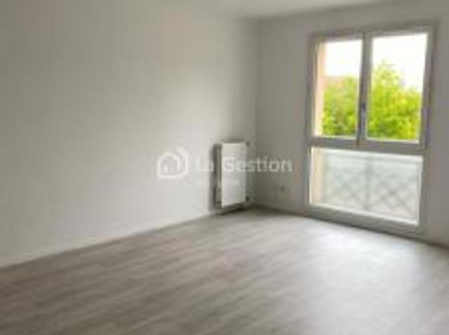 location appartement aubergenville 2 pièces 48 m2 yvelines 78410 810 € / mois
