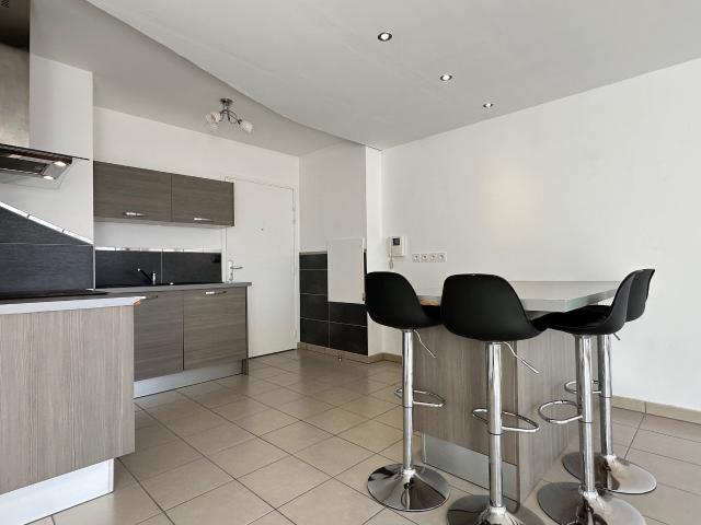 Location Appartement Autoroute du Soleil, Limas