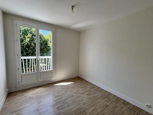Location Appartement Avenue Charles et Raymonde Tillon, Rennes