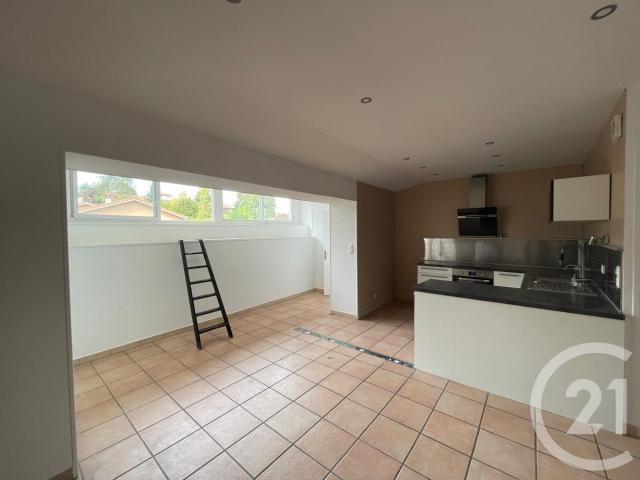 Location Appartement Avenue Claude de la Colombière, Saint Symphorien d'Ozon