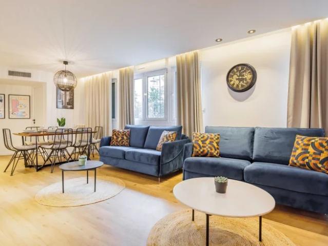 Location Appartement Avenue Claude Vellefaux, Paris