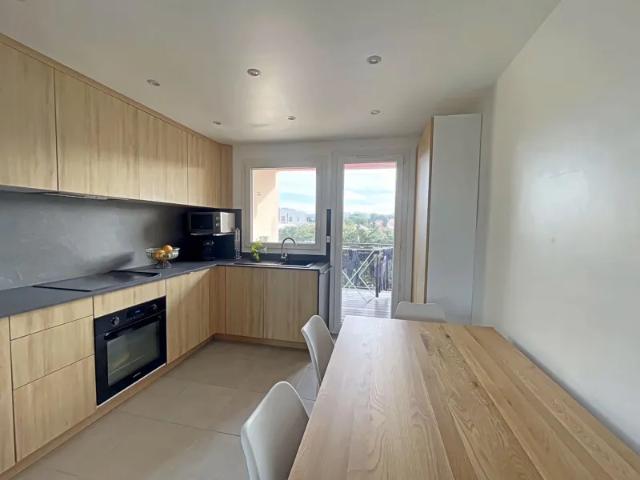 Location Appartement Avenue Clot Bey, Marseille
