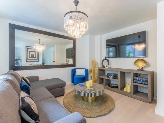 Location Appartement Avenue Albert de Mun, Paris