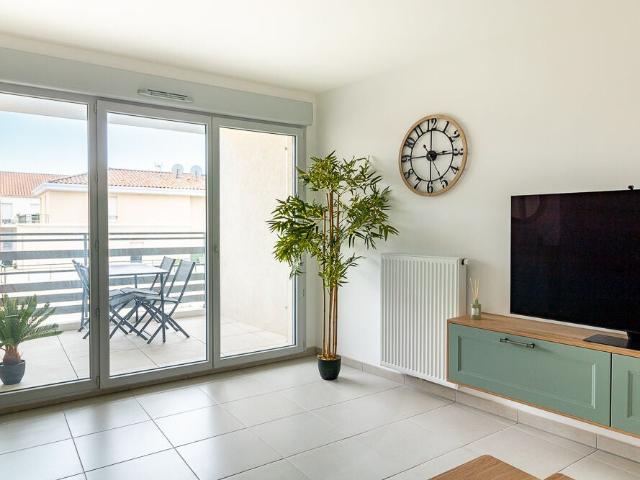 Location Appartement Avenue Albert Roux, La Londe les Maures