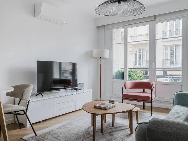 Location Appartement Avenue Alphonse XIII, Paris