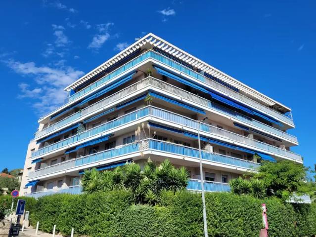 Location Appartement Avenue Bel Air, Antibes