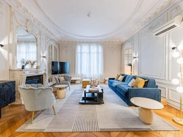 Location Appartement Avenue Bertie Albrecht, Paris