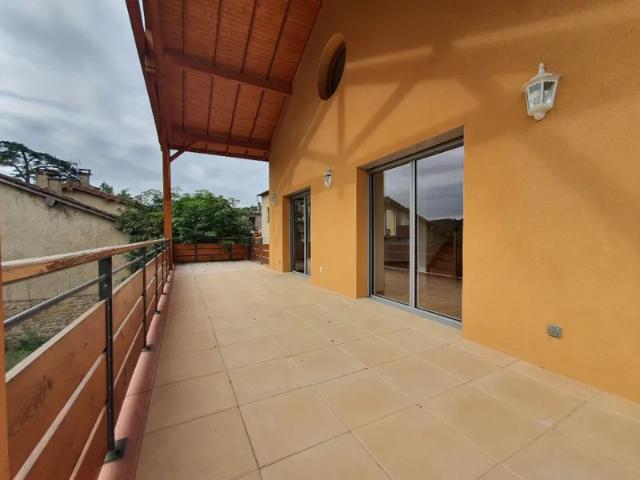Location Appartement Avenue Gabriel Péri, Albigny sur Saône