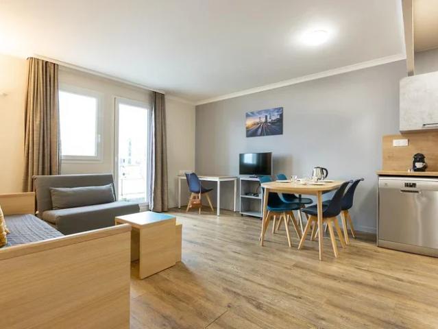 Location Appartement Avenue Gambetta, Courbevoie