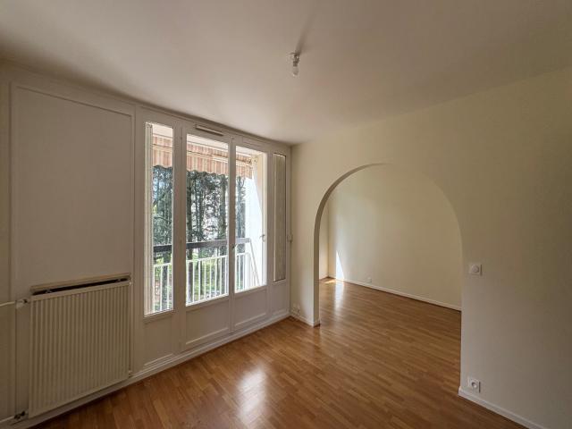 Location Appartement Avenue Georges Clemenceau, Oullins