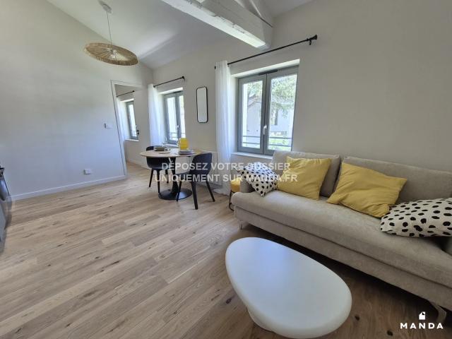 Location Appartement Avenue Guy de Collongue, Écully