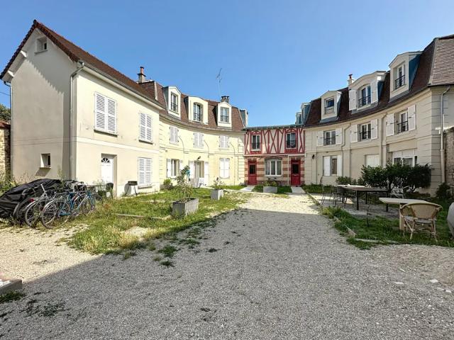 Location Appartement Avenue de Condé, Saint Maur des Fossés