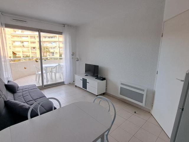 Location Appartement Avenue de Cannes, Antibes