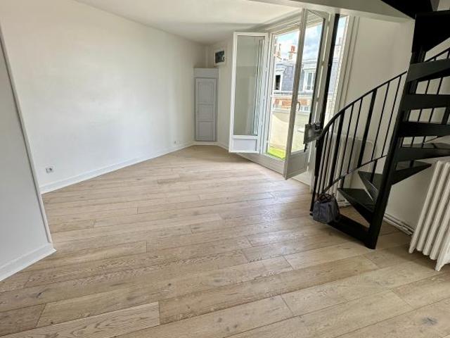 Location Appartement Avenue de Château du Loir, Courbevoie