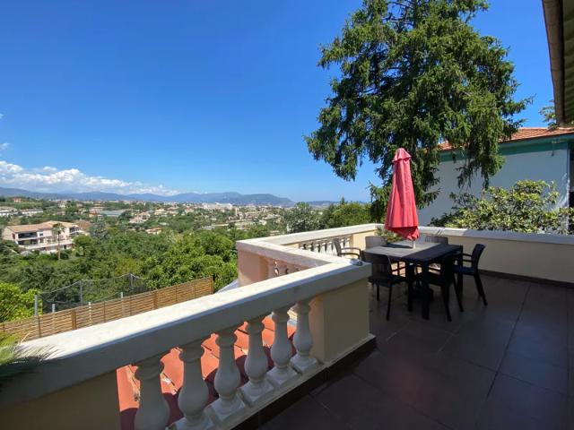 Location Appartement Avenue de Fabron, Nice
