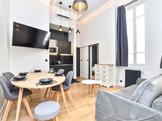 Location Appartement Avenue de Friedland, Paris