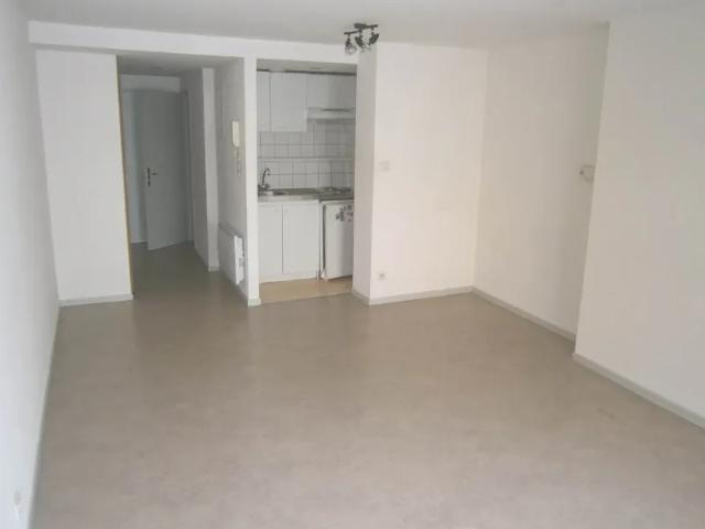 Location Appartement Avenue de Herringen, Neufchâteau