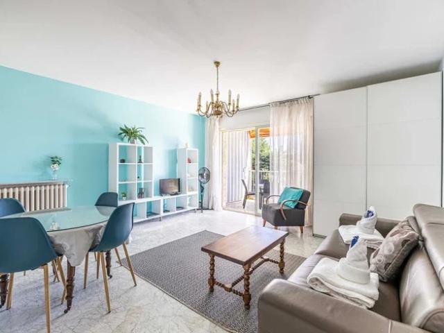 Location Appartement Avenue de l'Orangerie, Antibes
