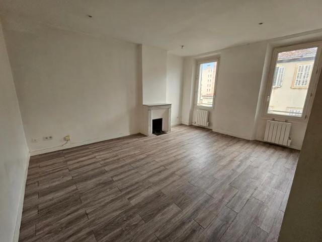 Location Appartement Avenue de la Capelette, Marseille