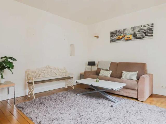 Location Appartement Avenue de la Bourdonnais, Paris